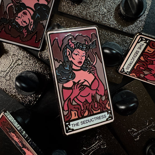 "The Seductress" Tarot Card Hard Enamel Pin